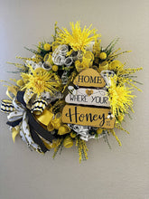 Load image into Gallery viewer, 15674 Bee Wreath &quot;Home Is Where Your Honey Is&quot;

