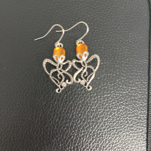 O octo earrings