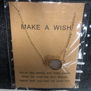 Make a Wise Stone Necklace Clear