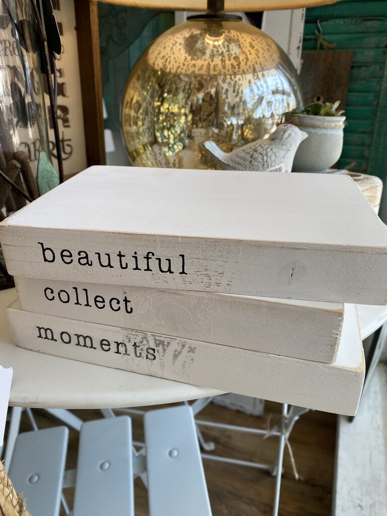 Collect beautiful Moments Display Book Stack