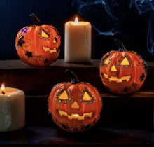 Load image into Gallery viewer, 14315 Light-Up Jack O&#39;Lantern-LED, 4&quot;
