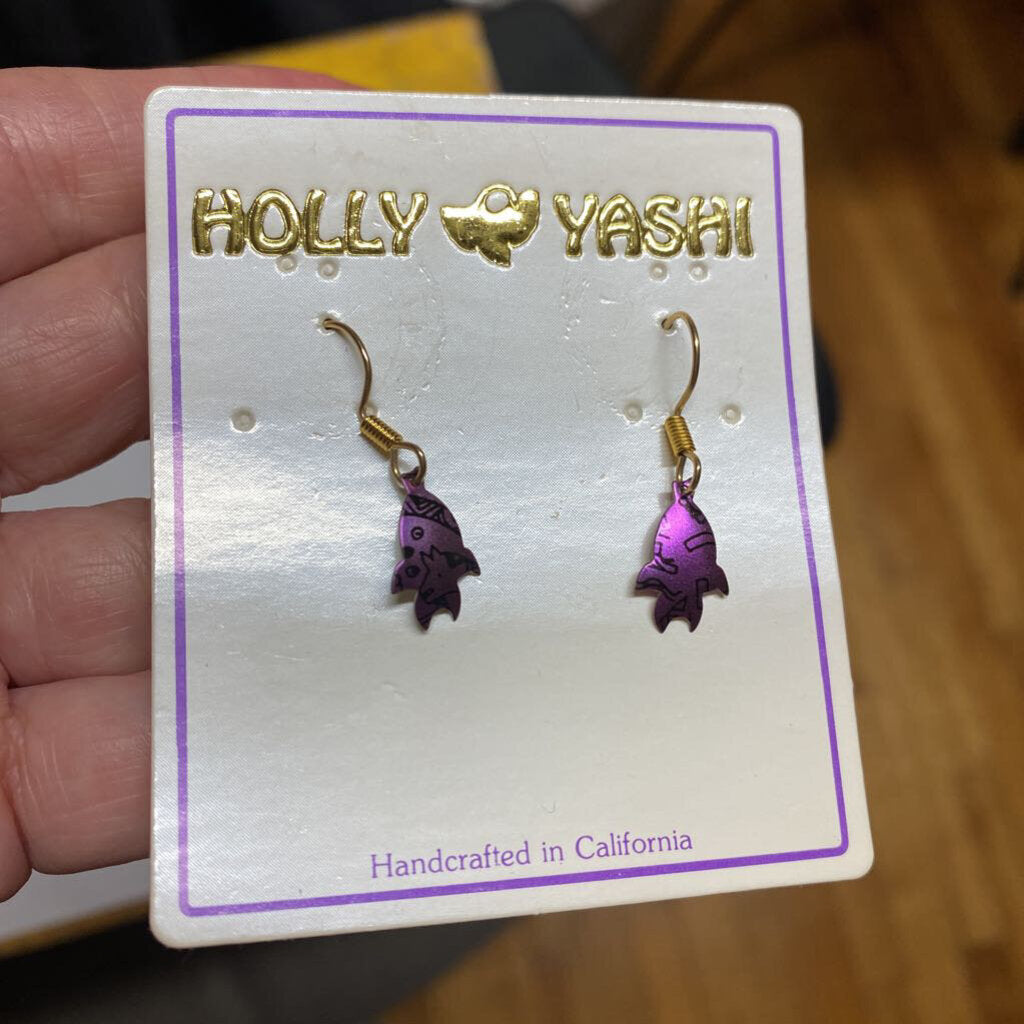 M13 Holly Yashi Fish Earrings