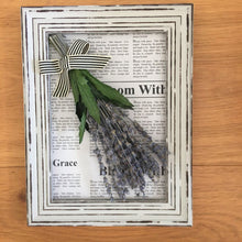 Load image into Gallery viewer, Framed Preserved Lavender 7.5x10x2.5 AC
