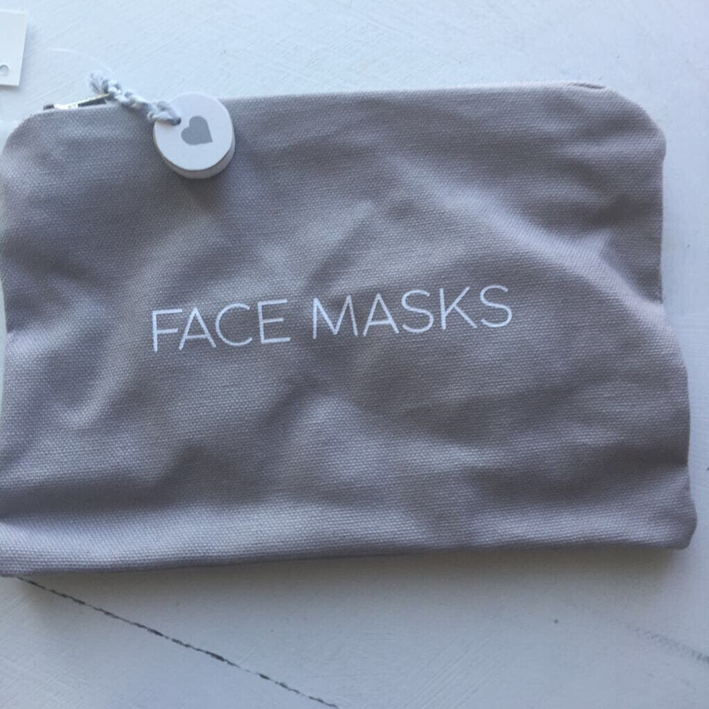 Face mask clutch AC