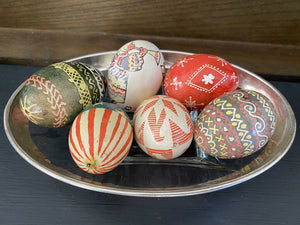 Hand Painted Blown Eggs As Is bpv0002