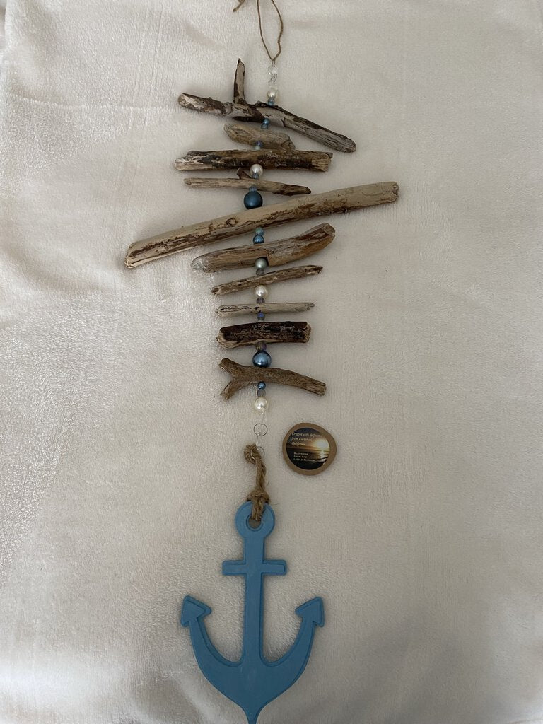 Blue pearls, anchor, and driftwood suncatcher