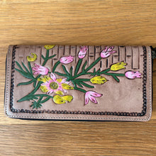 Load image into Gallery viewer, Myra Bag Direction Wallet S4950
