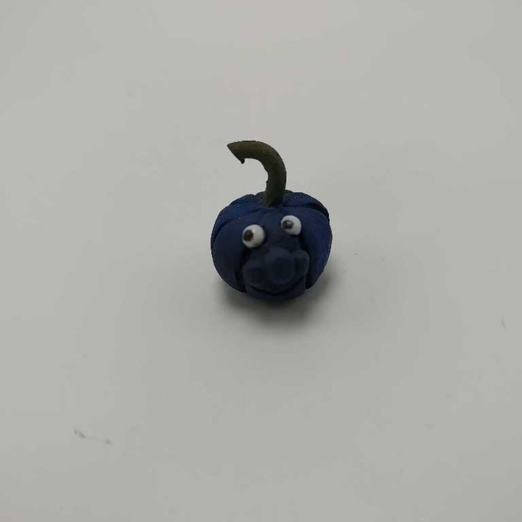 Betty From The Patch, Blue Pumpkin .5