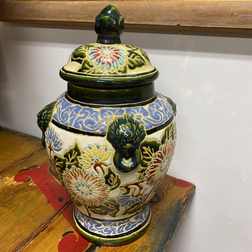 Antique Imperial Porcelain Pottery vase Lion Handles 16