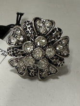Load image into Gallery viewer, 11922 Silver Crystal Heart Flower Stretch Ring
