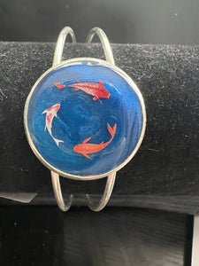 MAD ocean Art round Koi fish cuff bracelet