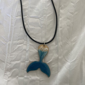MAD ocean ART ocean whale/mermaid tail necklace