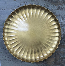 Load image into Gallery viewer, 6905 Gold Scallop-Edge Charger Plate, Melamine (Gearys of Beverly Hills), Sold as Set of 6
