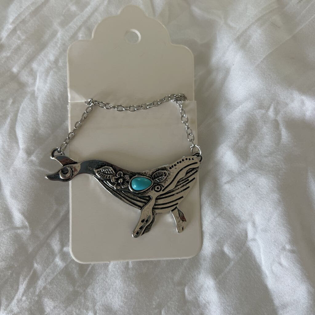 MAD ocean Art whale necklace