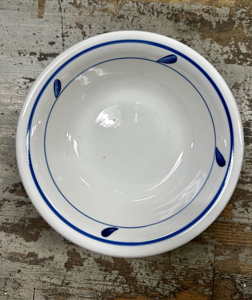6905 Blue and White Bowls-Set of 7 (6 and a bonus bowl included n/c!)