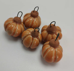 5 Mini Fall Ornaments - Pumpkins Same Color