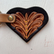Load image into Gallery viewer, Flourish O the heart key fob S8769 103023
