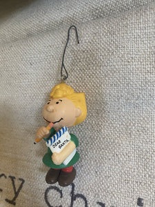 Hallmark 1996 Peanuts Gang Ornament