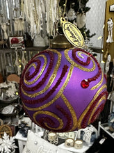 Load image into Gallery viewer, 6905 Fancy Swirl Orb Ornament, Glass (Katherines Collection)
