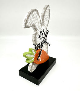 15535 Painted Wood Rabbit w/Carrot-Sm