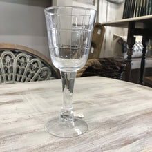 Load image into Gallery viewer, 8273 Glass Goblet 8.25&quot;
