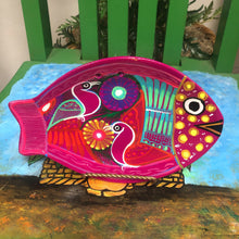 Load image into Gallery viewer, Fish Plate-Small Clay
