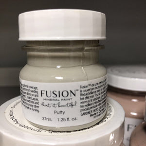 Fusion Mineral Paint Putty Tester