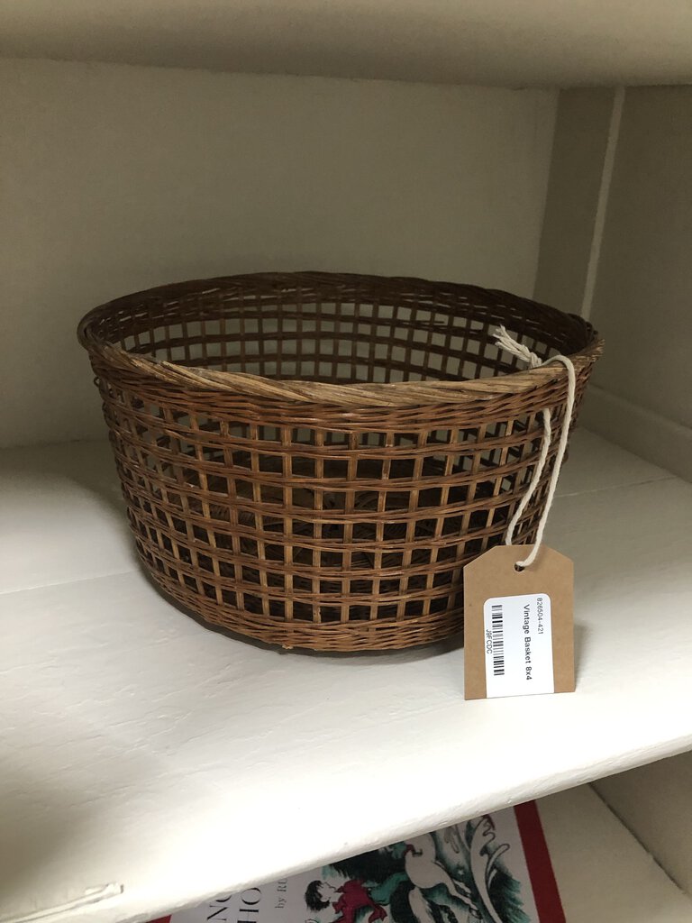 Vintage Basket 8x4