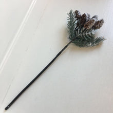 Load image into Gallery viewer, Pine and pinecones pick
